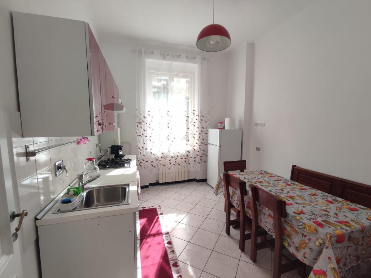 Lucia Appartamento Uso Esclusivo - Aeroporto Genova Sestri Ponente מראה חיצוני תמונה